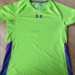 Under Armour Girls youth extra large shirt
